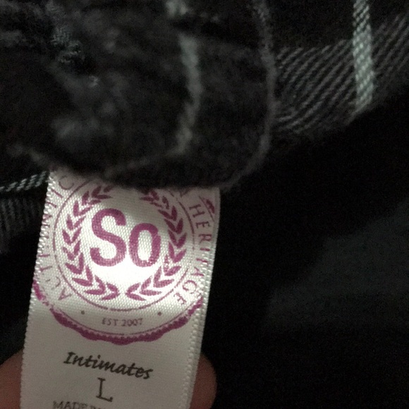 green and black plaid pajama set - Picture 3 of 4